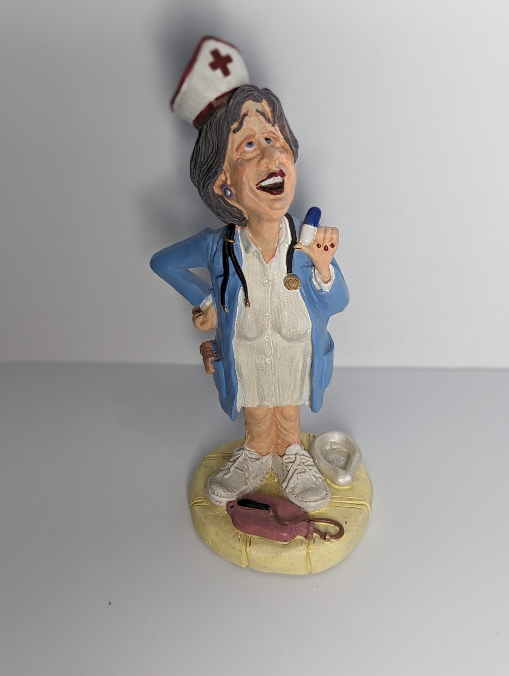 Russ Berrie Nurse Figurine Vintage Feeling No Pain 1999 Humour Employee Gift